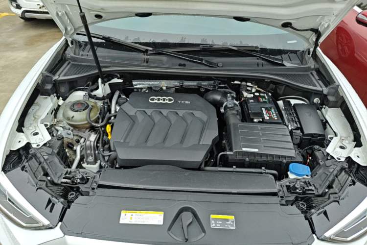 Used Audi Q3 2020 40 TFSI Fashion Dynamic Model Engine Bay