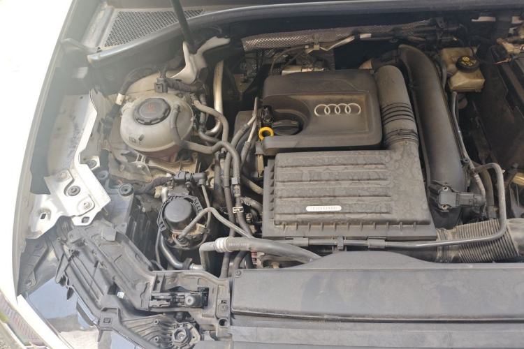 Used Audi Q3 2020 35 TFSI Fashion Dynamic Model Engine Bay Right