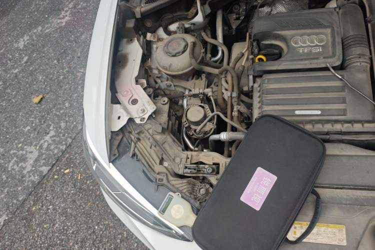 Used Audi Q3 2020 35 TFSI Ambition Dynamic Edition Engine Bay Right