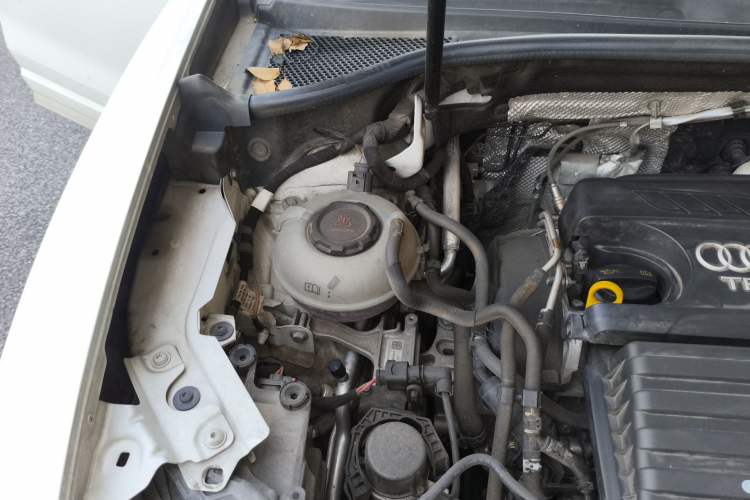 Used Audi Q3 2020 35 TFSI Ambition Dynamic Edition Engine Bay Right