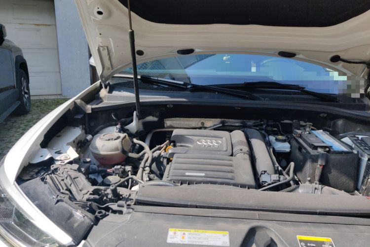 Used Audi Q3 2020 35 TFSI Ambition Dynamic Edition Engine Bay Right