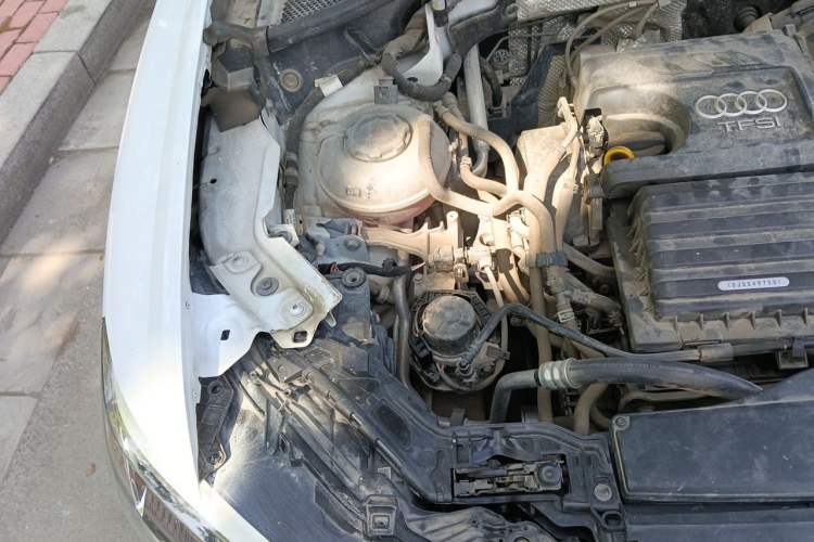 Used Audi Q3 2020 35 TFSI Ambition Dynamic Edition Engine Bay Right