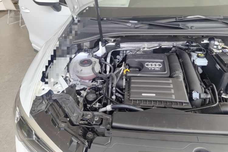 Used Audi Q3 2020 35 TFSI Fashion Dynamic Model Engine Bay Right