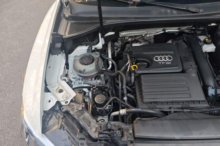 Used Audi Q3 2020 35 TFSI Fashionable and Elegant Model Engine Bay Right
