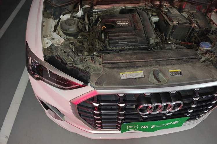 Used Audi Q3 2020 35 TFSI Ambition Dynamic Edition Engine Bay Right