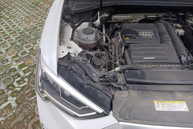 Used Audi Q3 2020 35 TFSI Ambition Dynamic Edition Engine Bay Right