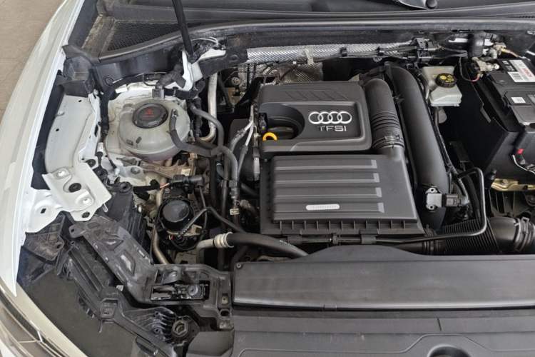 Used Audi Q3 2020 35 TFSI Fashionable and Elegant Model Engine Bay Right