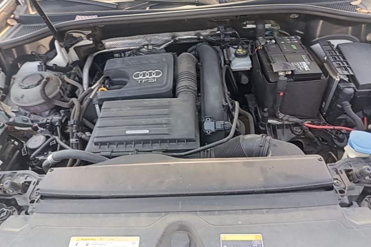 Used Audi Q3 2020 35 TFSI Fashion Dynamic Model Engine Bay