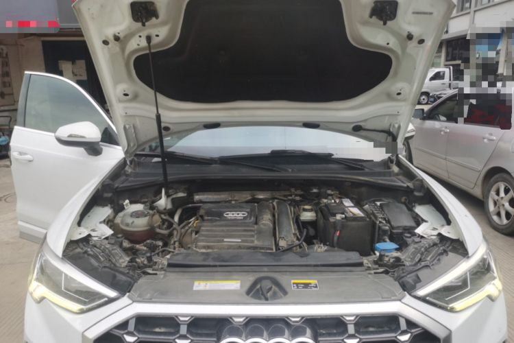 Used Audi Q3 2020 35 TFSI Fashion Dynamic Model Engine Bay