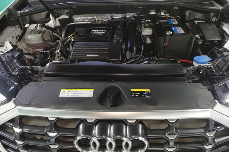 Used Audi Q3 2020 35 TFSI Fashion Dynamic Model Engine Bay