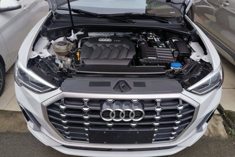 Used Audi Q3 2020 40 TFSI Fashion Dynamic Model Engine Bay
