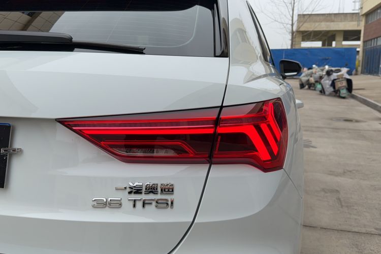 Used Audi Q3 2020 35 TFSI Fashion Dynamic Model Exterior 2