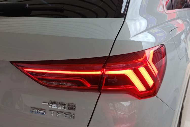 Used Audi Q3 2020 35 TFSI Fashion Dynamic Model Exterior 3