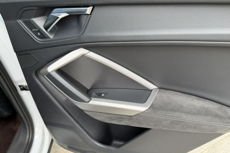 Used Audi Q3 2020 35 TFSI Fashion Dynamic Model Exterior 3