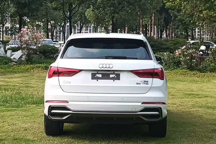 Used Audi Q3 2020 35 TFSI Fashion Dynamic Model Exterior 4