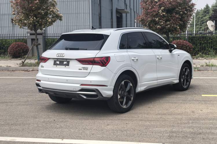 Used Audi Q3 2020 35 TFSI Fashion Dynamic Model Exterior 4