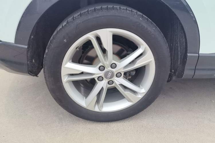 Used Audi Q3 2020 35 TFSI Fashionable and Elegant Model Exterior 5