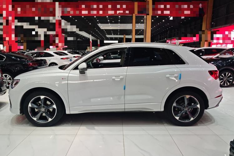 Used Audi Q3 2020 35 TFSI Fashion Dynamic Model Exterior 5