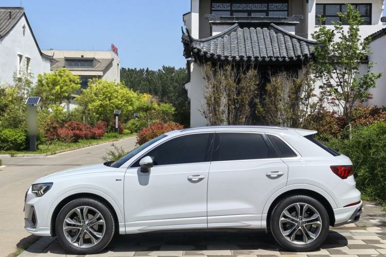 Used Audi Q3 2020 40 TFSI Fashion Dynamic Model Exterior 6