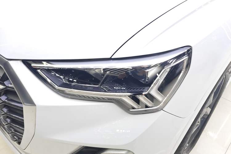 Used Audi Q3 2020 35 TFSI Fashion Dynamic Model Exterior 6