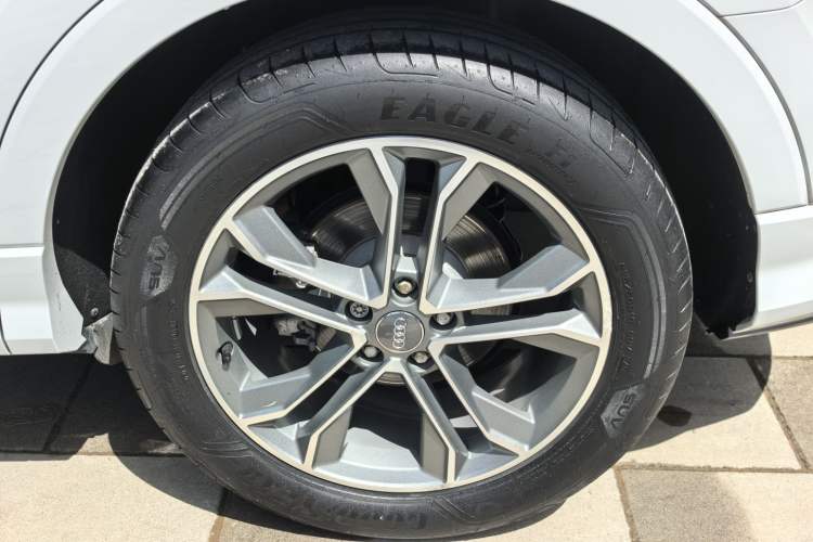 Used Audi Q3 2020 40 TFSI Fashion Dynamic Model Exterior 7