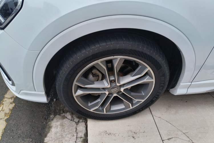 Used Audi Q3 2020 40 TFSI Fashion Dynamic Model Exterior 7