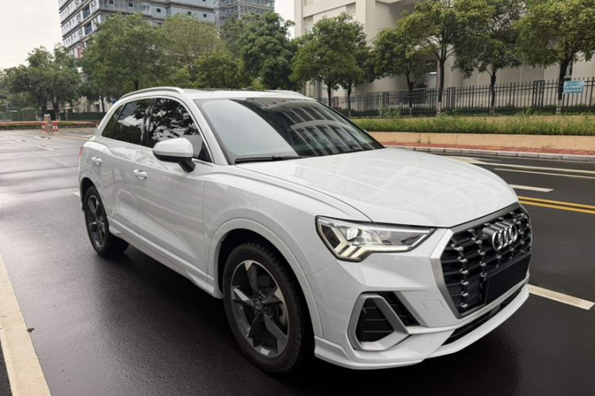 Used Audi Q3 2020 35 TFSI Fashion Dynamic Model Exterior 8