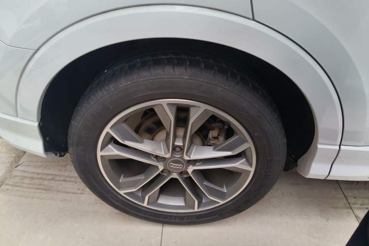 Used Audi Q3 2020 40 TFSI Fashion Dynamic Model Exterior 8