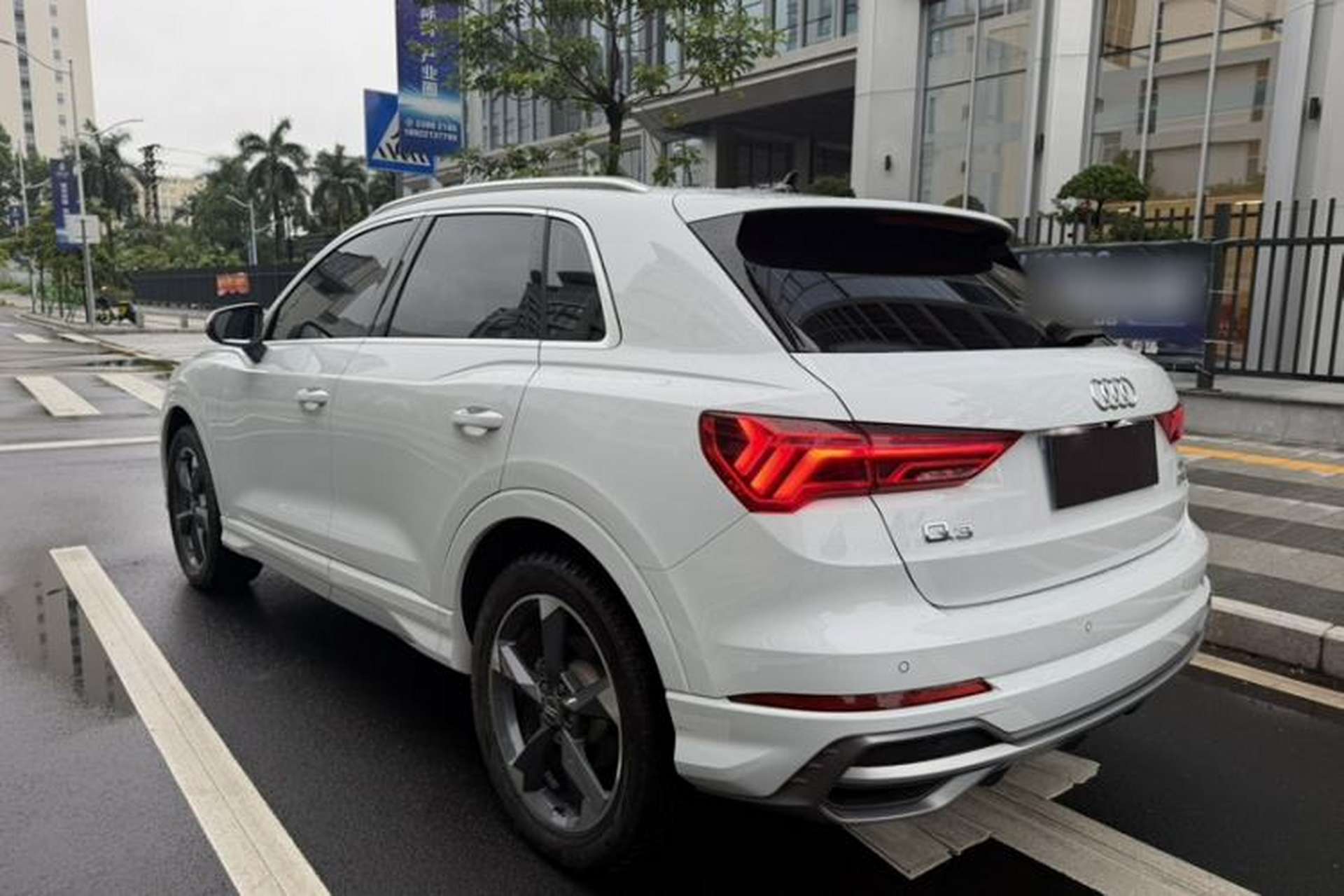 Used Audi Q3 2020 35 TFSI Fashion Dynamic Model Exterior 9