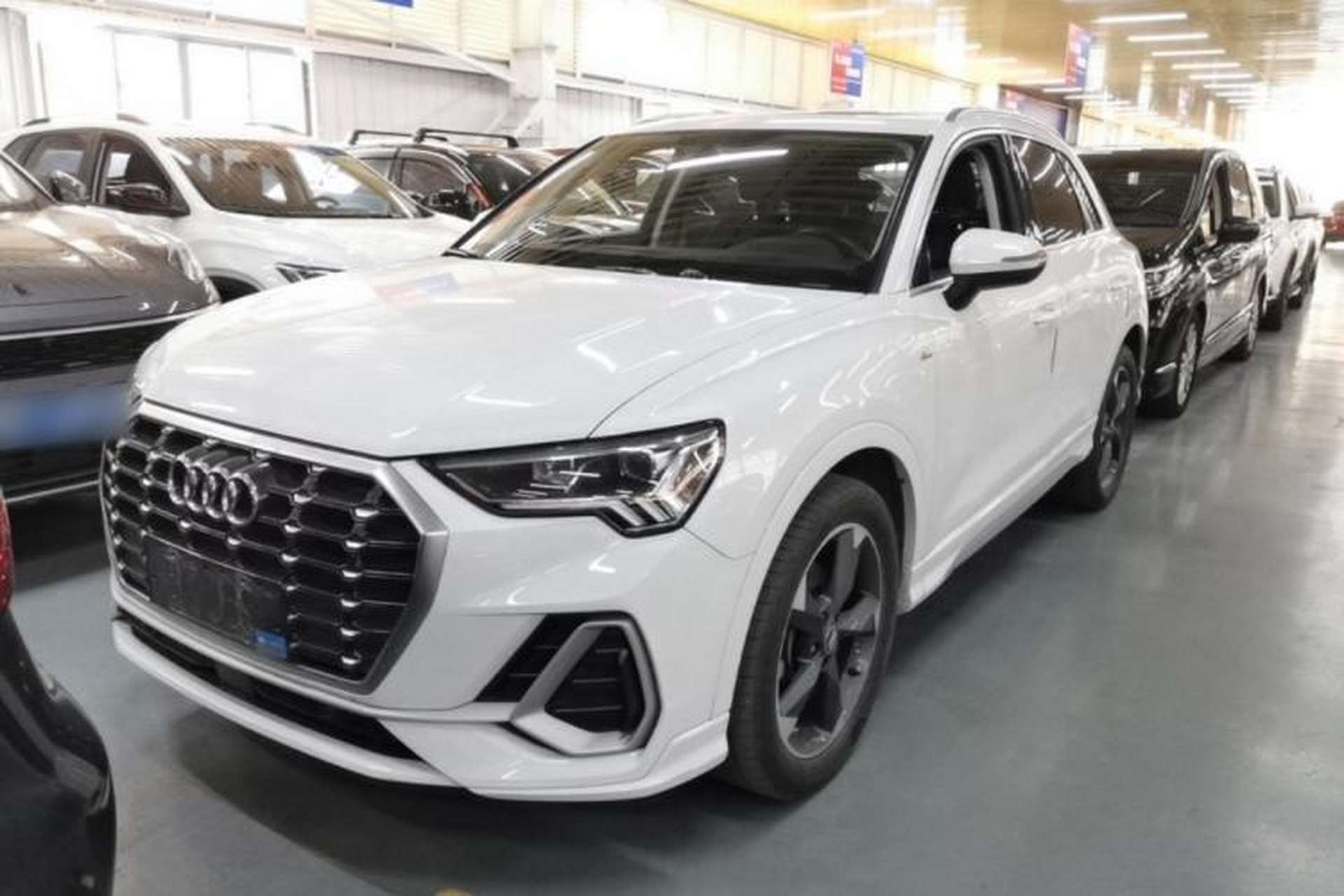 Used Audi Q3 2020 35 TFSI Fashion Dynamic Model Front Left 45 Deg