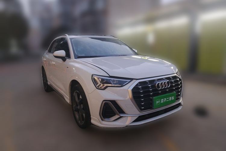 Used Audi Q3 2020 35 TFSI Fashion Dynamic Model Front Right 45 Deg