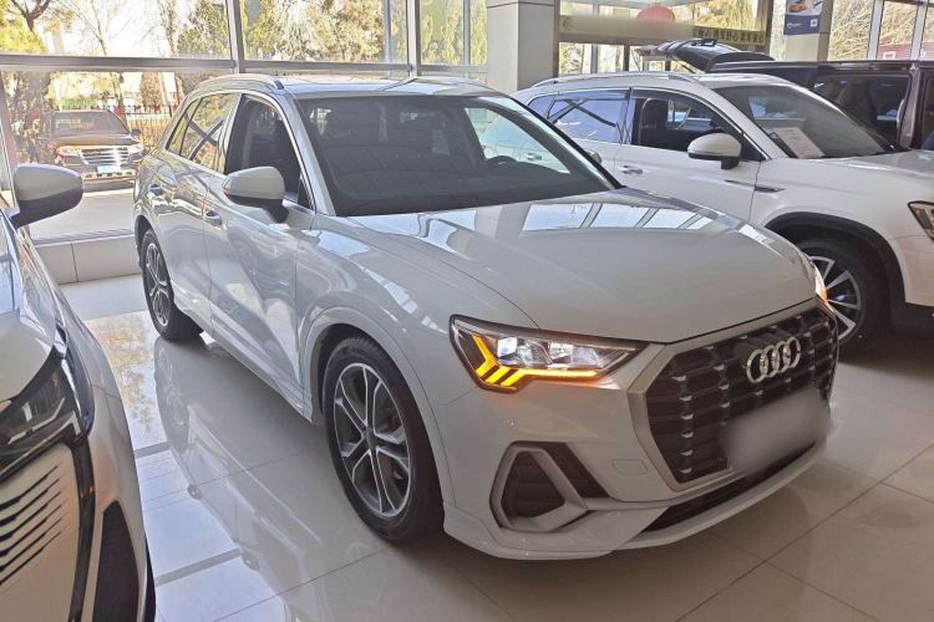Used Audi Q3 2020 40 TFSI Fashion Dynamic Model Front Right 45 Deg