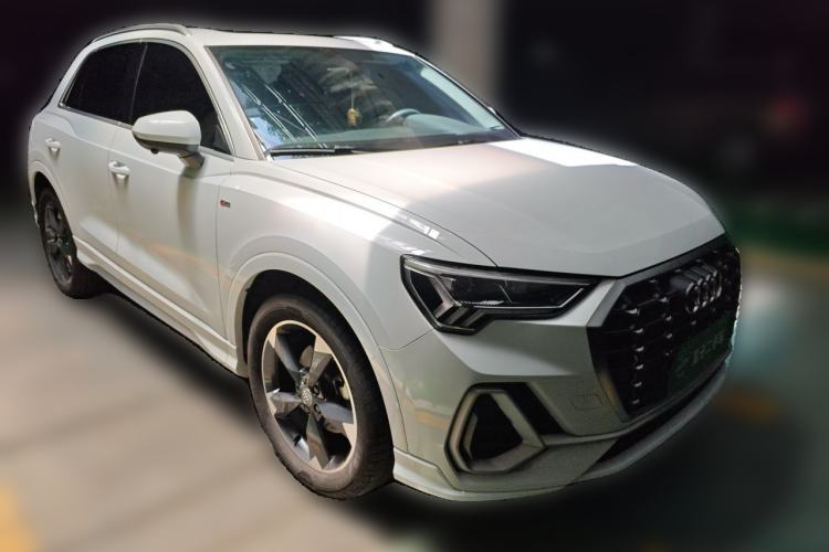 Used Audi Q3 2020 35 TFSI Fashion Dynamic Model Front Right 45 Deg