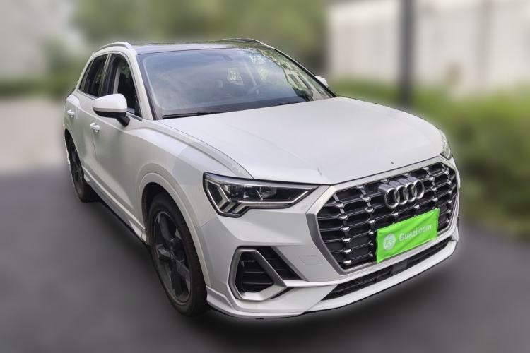 Used Audi Q3 2020 35 TFSI Fashion Dynamic Model Front Right 45 Deg