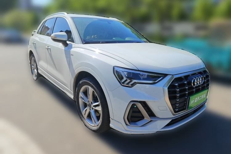 Used Audi Q3 2020 35 TFSI Ambition Dynamic Edition Front Right 45 Deg