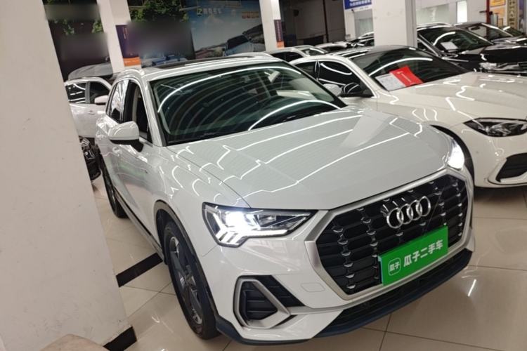 Used Audi Q3 2020 35 TFSI Fashion Dynamic Model Front Right 45 Deg