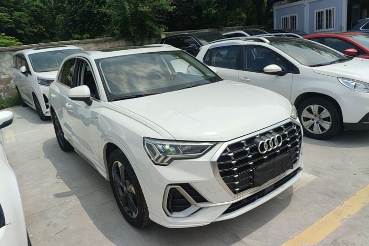 Used Audi Q3 2020 35 TFSI Fashion Dynamic Model Front Right 45 Deg