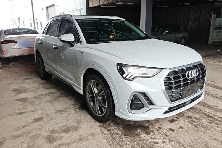Used Audi Q3 2020 40 TFSI Fashion Dynamic Model Front Right 45 Deg