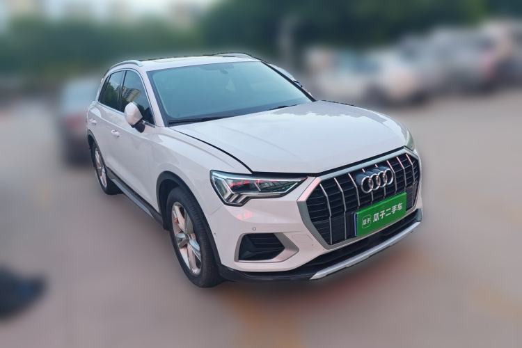 Used Audi Q3 2020 35 TFSI Fashionable and Elegant Model Front Right 45 Deg