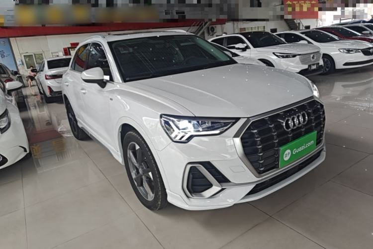 Used Audi Q3 2020 35 TFSI Fashion Dynamic Model Front Right 45 Deg