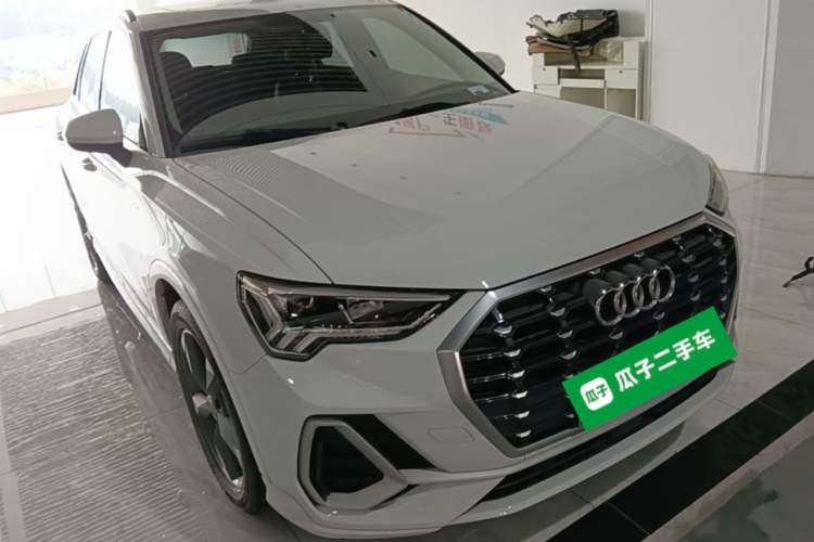 Used Audi Q3 2020 35 TFSI Fashion Dynamic Model Front Right 45 Deg
