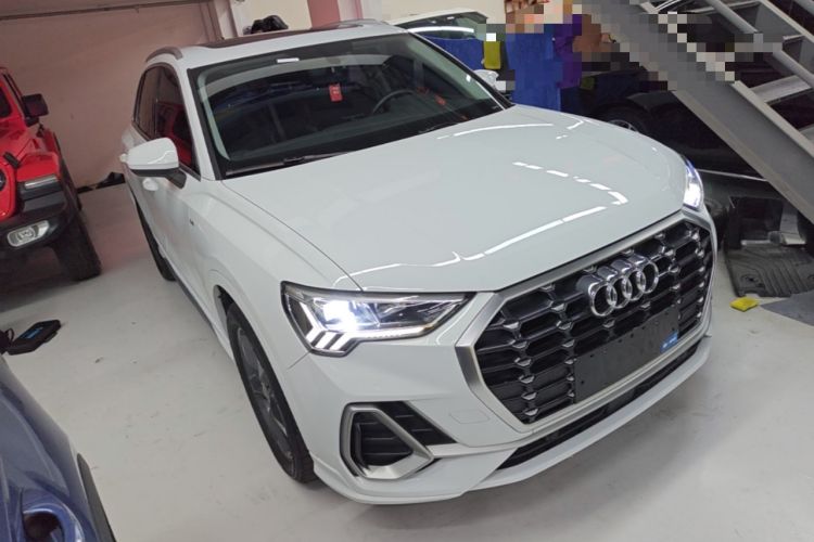 Used Audi Q3 2020 35 TFSI Fashion Dynamic Model Front Right 45 Deg