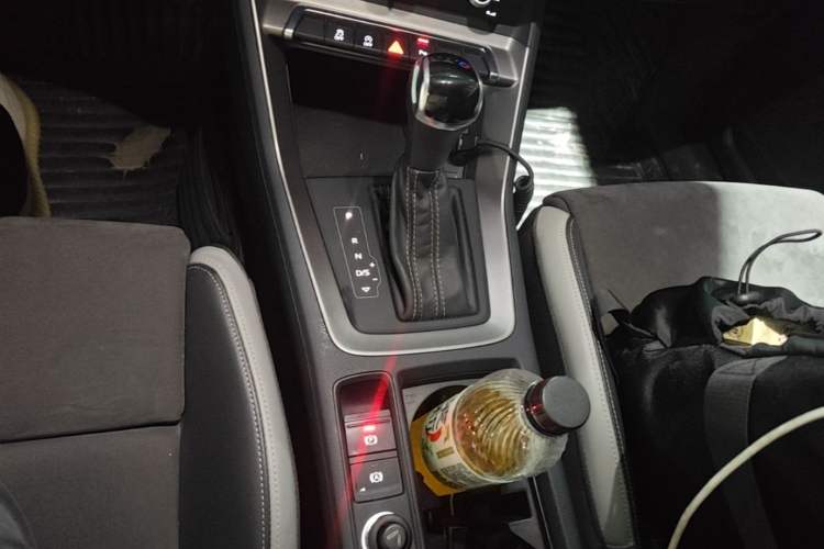 Used Audi Q3 2020 35 TFSI Fashion Dynamic Model Gear Lever