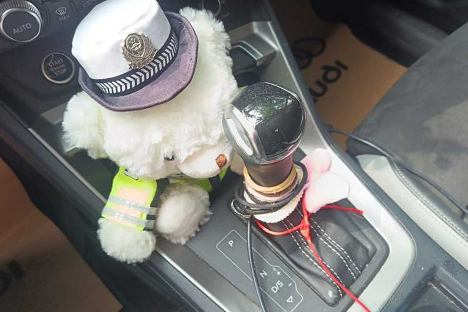 Used Audi Q3 2020 40 TFSI Fashion Dynamic Model Gear Lever