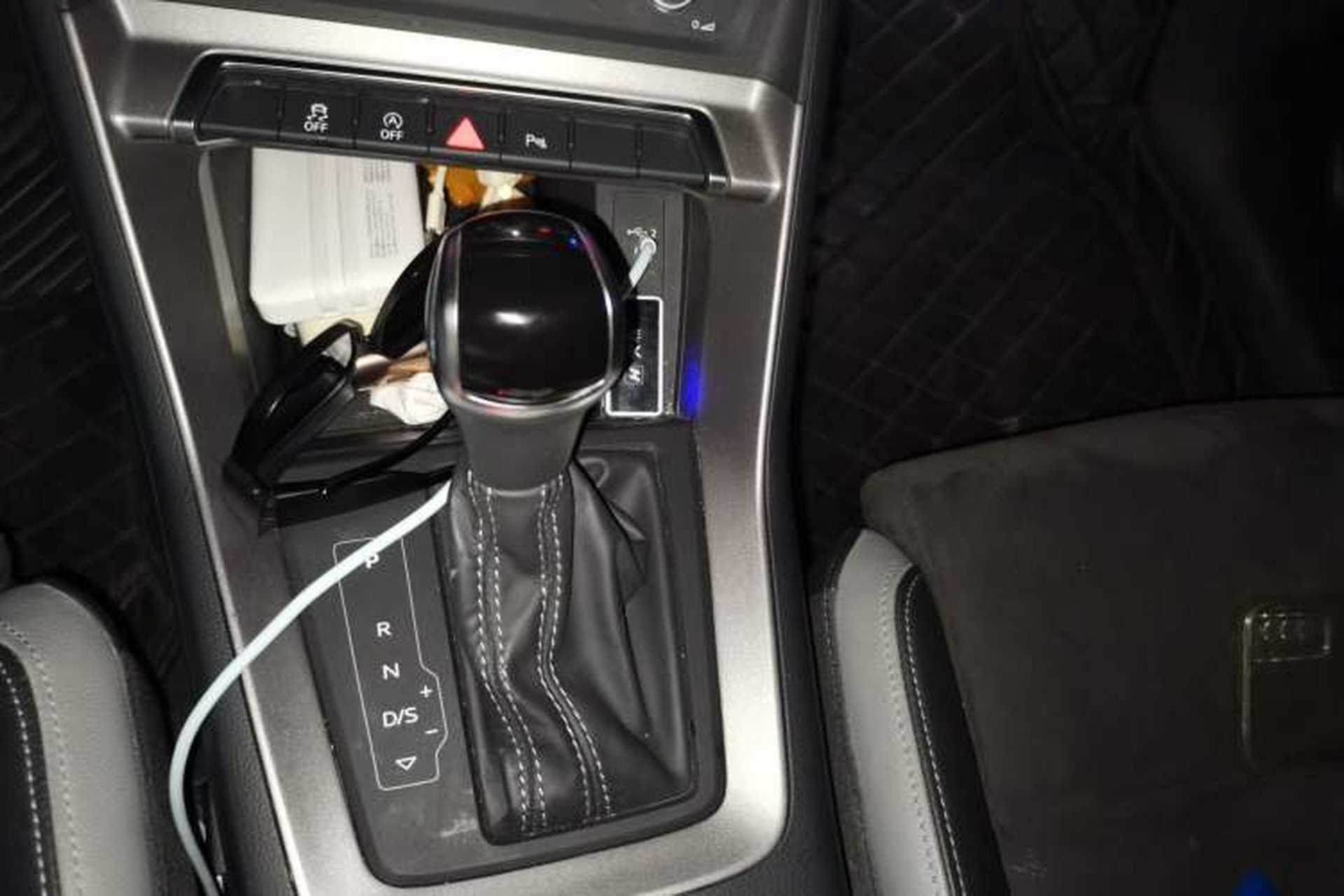 Used Audi Q3 2020 35 TFSI Ambition Dynamic Edition Gear Lever