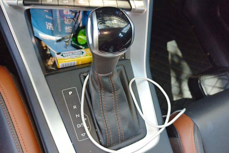 Used Audi Q3 2020 35 TFSI Fashionable and Elegant Model Gear Lever
