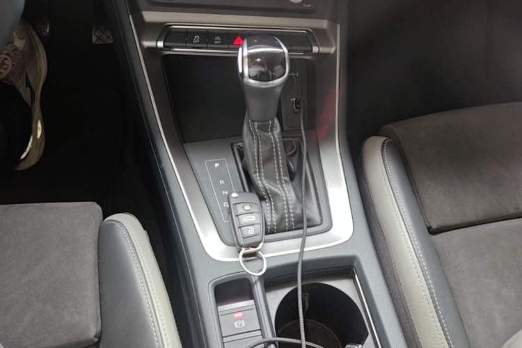 Used Audi Q3 2020 35 TFSI Fashion Dynamic Model Gear Lever