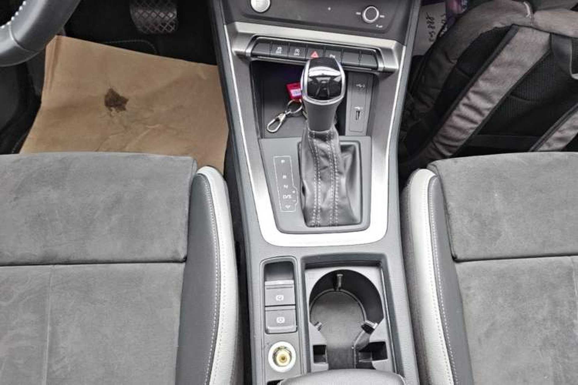Used Audi Q3 2020 40 TFSI Fashion Dynamic Model Gear Lever