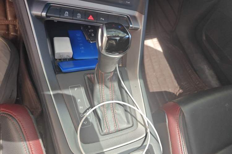 Used Audi Q3 2020 35 TFSI Fashionable and Elegant Model Gear Lever