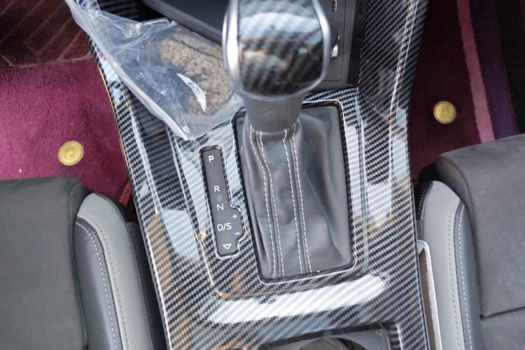 Used Audi Q3 2020 35 TFSI Ambition Dynamic Edition Gear Lever